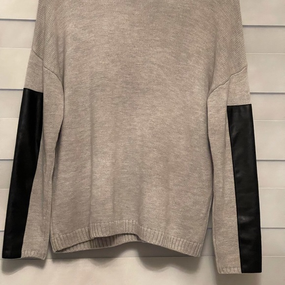 BCBG MAXAZRIA Sweater. Gray, and black patches in the elbow down to hand - Picture 3 of 5